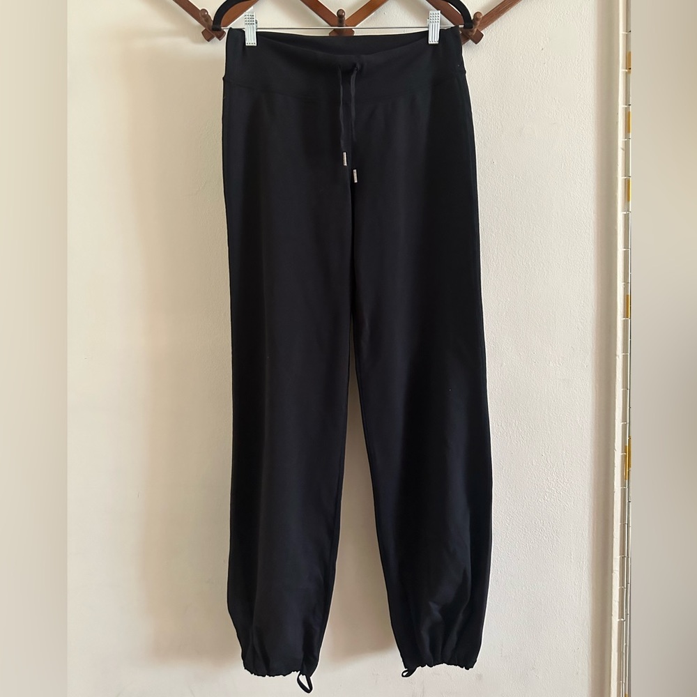 Three Lululemon pants Size 6 bundle